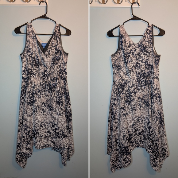 Simply Vera Vera Wang Sz M Floral Sleeveless Dress - Picture 2 of 7